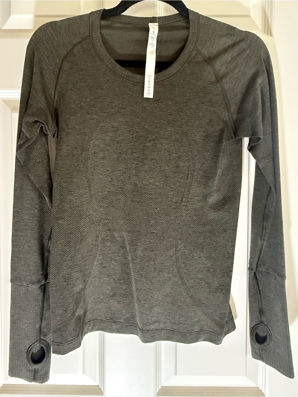 lululemon athletica Charcoal Grey Long-Sleeve Thumbhole Pullover